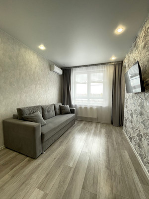 Сдам однокомнатную (1-комн.) квартиру, Западный Обход ул, 57, Краснодар г