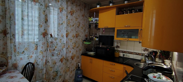 Продам многокомнатную квартиру, Генерала Смирнова (Кузнечики мкр.) ул, 10, Подольск г