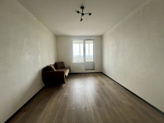 Продам однокомнатную (1-комн.) квартиру, Строителей пр-кт, 20, Кудрово г