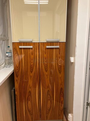 Продам трехкомнатную (3-комн.) квартиру, Маршала Савицкого ул, 16, Москва г