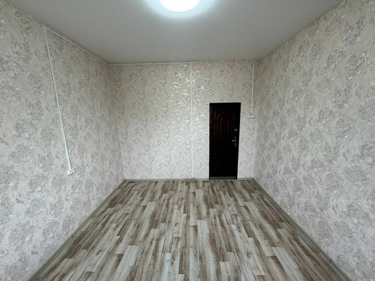 Продам комнату в 4-комн. квартире, Кирова ул, 31, Комсомольск-на-Амуре г