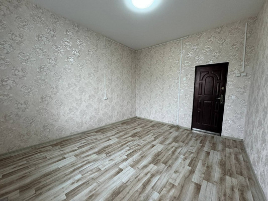 Продам комнату в 4-комн. квартире, Кирова ул, 31, Комсомольск-на-Амуре г