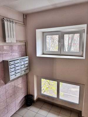 Продам двухкомнатную (2-комн.) квартиру, Приорова ул, 16к1, Москва г