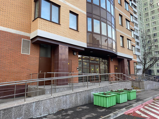 Продам трехкомнатную (3-комн.) квартиру, Тихвинская ул, 14к1, Москва г