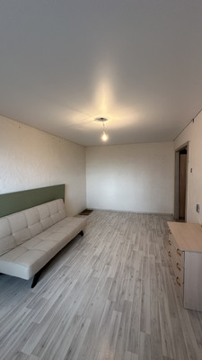 Продам двухкомнатную (2-комн.) квартиру, Алтайская ул, 2, Краснодар г