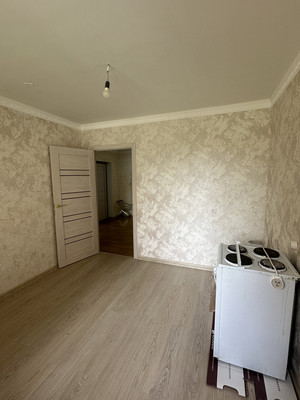 Продам трехкомнатную (3-комн.) квартиру, им. Дзержинского ул, 54/10, Краснодар г