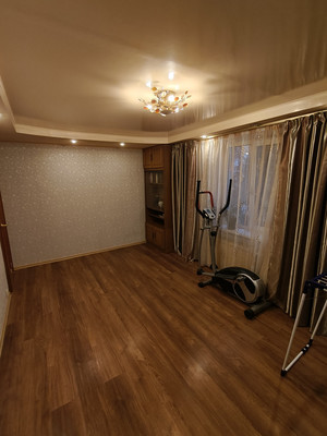 Продам многокомнатную квартиру, Тверская ул, 33, Колпино г