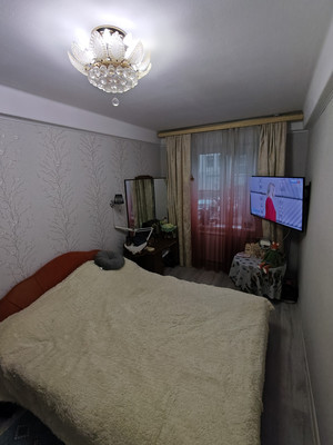 Продам многокомнатную квартиру, Тверская ул, 33, Колпино г