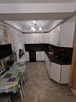 Продам многокомнатную квартиру, Тверская ул, 33, Колпино г