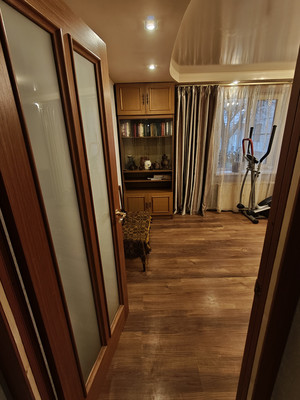 Продам многокомнатную квартиру, Тверская ул, 33, Колпино г