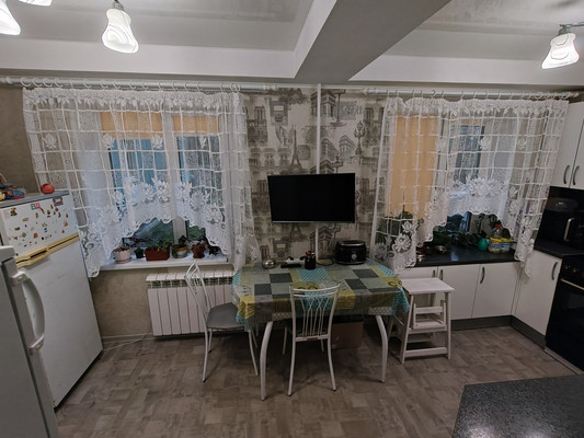 Продам многокомнатную квартиру, Тверская ул, 33, Колпино г