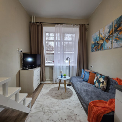 Продам однокомнатную (1-комн.) квартиру, Маёвки Первой аллея, 15, Москва г