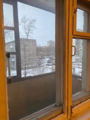 Продам двухкомнатную (2-комн.) квартиру, Кузнецкстроевский (Центральный р-н) пр-кт, 34, Новокузнецк г