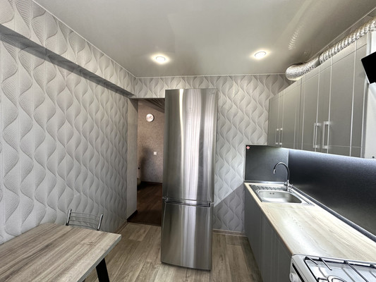 Продам однокомнатную (1-комн.) квартиру, им.газеты Красноярский рабочий пр-кт, 71, Красноярск г