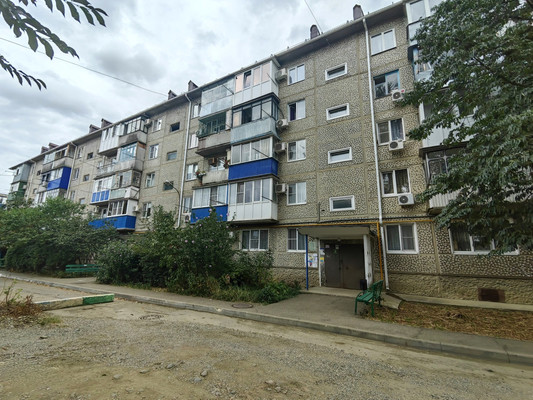 Продам двухкомнатную (2-комн.) квартиру, Интернациональная ул, 159, Белореченск г