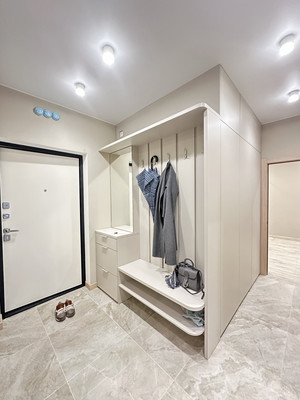 Сдам трехкомнатную (3-комн.) квартиру, Энергетиков пр-кт, 2к1, Санкт-Петербург г