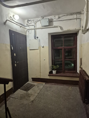 Продам трехкомнатную (3-комн.) квартиру, 9-я В.О. линия, 32А, Санкт-Петербург г