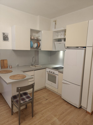 Продам однокомнатную (1-комн.) квартиру, Адмирала Трибуца ул, 5, Санкт-Петербург г