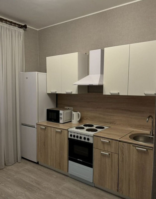 Сдам однокомнатную (1-комн.) квартиру, Михневская ул, 8, Москва г