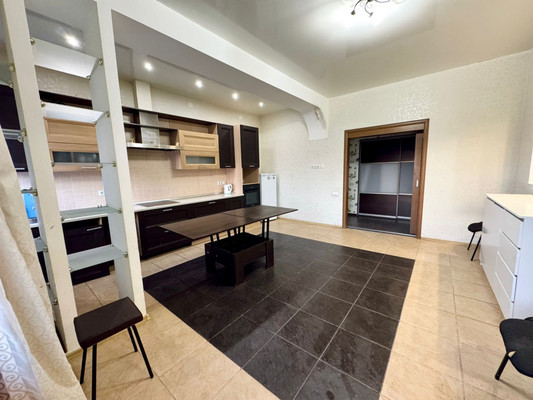 Продам двухкомнатную (2-комн.) квартиру, Арефьевой ул, 1, Ханты-Мансийск г