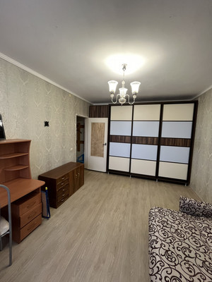 Продам двухкомнатную (2-комн.) квартиру, Гагарина ул, 87, Волгодонск г