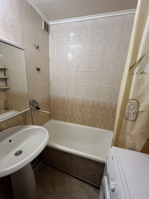 Продам двухкомнатную (2-комн.) квартиру, Гагарина ул, 87, Волгодонск г