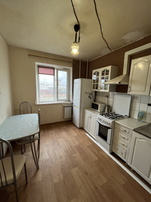 Продам двухкомнатную (2-комн.) квартиру, Гагарина ул, 87, Волгодонск г