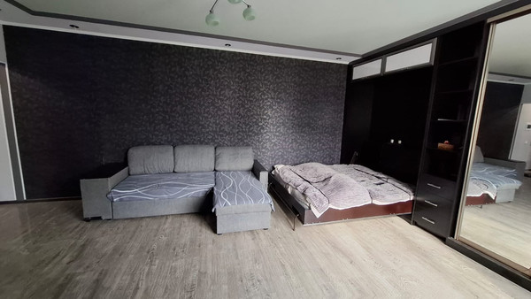 Продам однокомнатную (1-комн.) квартиру, Мореходный проезд, 3к2, Новороссийск г