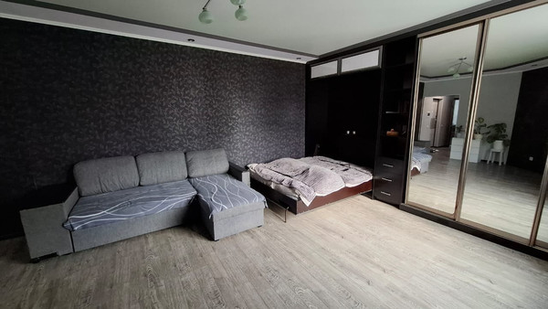 Продам однокомнатную (1-комн.) квартиру, Мореходный проезд, 3к2, Новороссийск г