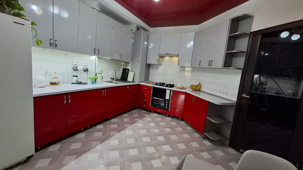 Продам однокомнатную (1-комн.) квартиру, Мореходный проезд, 3к2, Новороссийск г