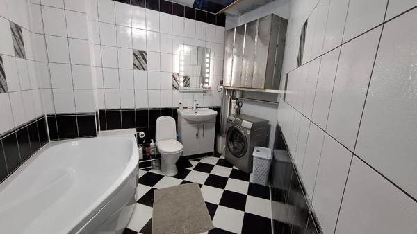 Продам однокомнатную (1-комн.) квартиру, Мореходный проезд, 3к2, Новороссийск г