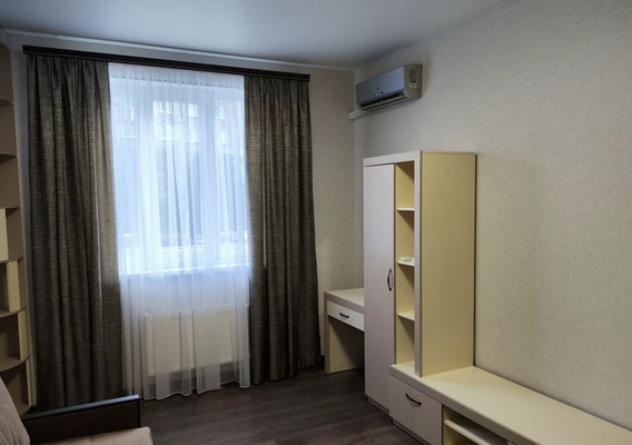 Продам однокомнатную (1-комн.) квартиру, Ковыльная ул, 94, Симферополь г