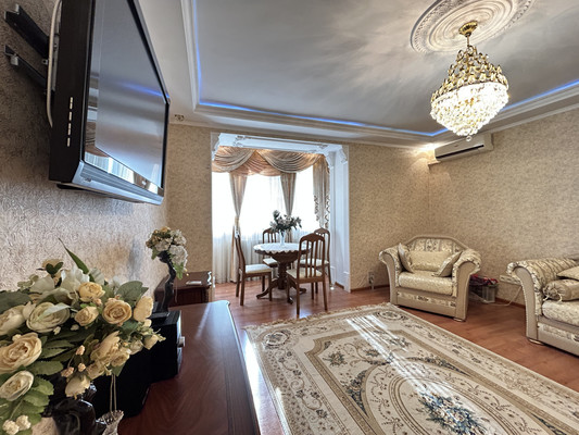 Сдам двухкомнатную (2-комн.) квартиру, Киевская ул, 141а, Симферополь г