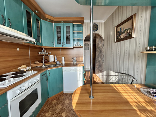 Сдам двухкомнатную (2-комн.) квартиру, Киевская ул, 141а, Симферополь г