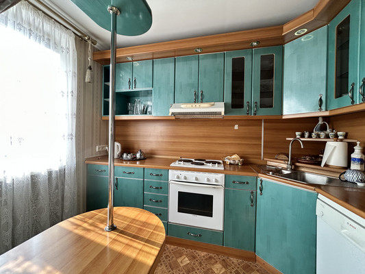 Сдам двухкомнатную (2-комн.) квартиру, Киевская ул, 141а, Симферополь г