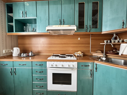 Сдам двухкомнатную (2-комн.) квартиру, Киевская ул, 141а, Симферополь г