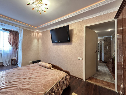 Сдам двухкомнатную (2-комн.) квартиру, Киевская ул, 141а, Симферополь г