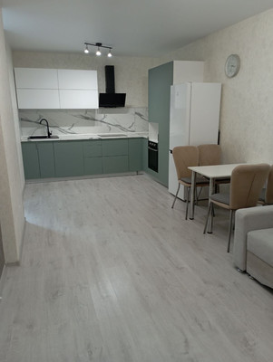 Продам трехкомнатную (3-комн.) квартиру, 78 Добровольческой Бригады ул, 25, Красноярск г