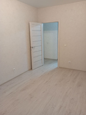 Продам трехкомнатную (3-комн.) квартиру, 78 Добровольческой Бригады ул, 25, Красноярск г