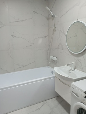 Продам трехкомнатную (3-комн.) квартиру, 78 Добровольческой Бригады ул, 25, Красноярск г