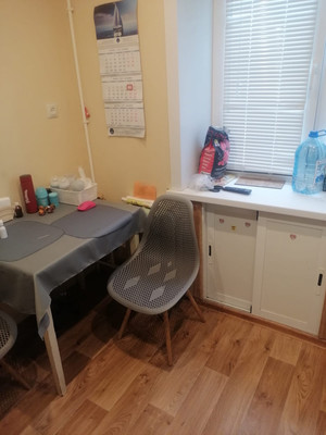 Продам двухкомнатную (2-комн.) квартиру, 50 лет Октября ул, 22, Алексин г