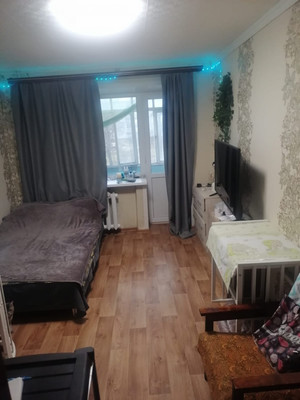 Продам двухкомнатную (2-комн.) квартиру, 50 лет Октября ул, 22, Алексин г