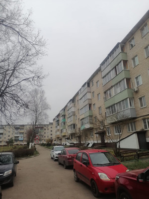 Продам двухкомнатную (2-комн.) квартиру, 50 лет Октября ул, 22, Алексин г