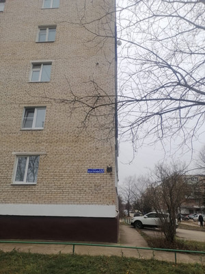 Продам двухкомнатную (2-комн.) квартиру, 50 лет Октября ул, 22, Алексин г