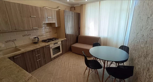 Продам однокомнатную (1-комн.) квартиру, Российская ул, 13кД, Туапсе г