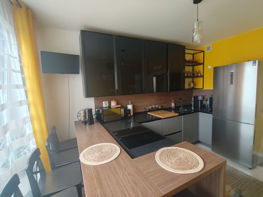 Продам трехкомнатную (3-комн.) квартиру, Реутовская ул, 11, Балашиха г