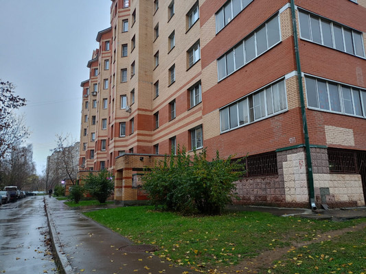 Сдам торговое помещение 160 м2, 29, Знамя Октября п