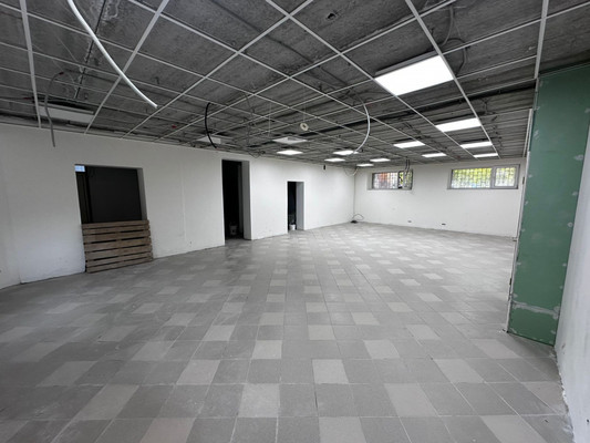 Сдам торговое помещение 160 м2, 29, Знамя Октября п