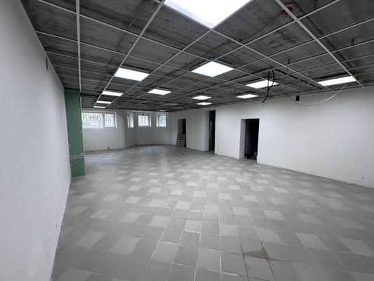 Сдам торговое помещение 160 м2, 29, Знамя Октября п