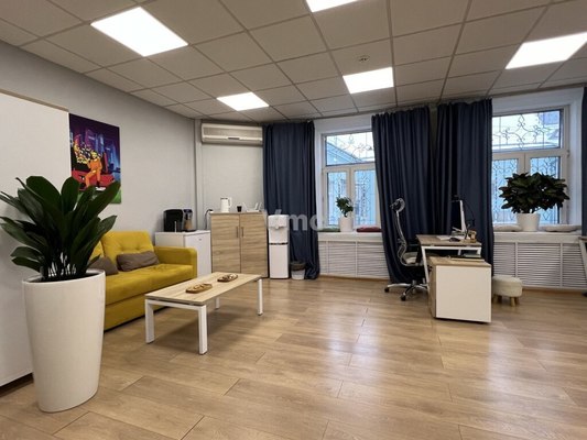 Сдам коммерческое помещение 84 м2, Столовый пер, 6, Москва г